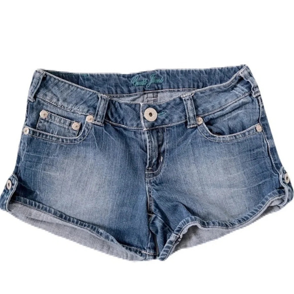 Guess/ Jean shorts/ Distressed/  Size US 29 - Picture 1 of 11